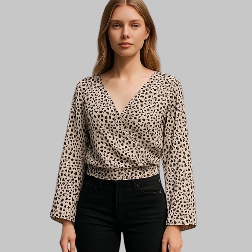 Sadie & Sage Black‎ and White Wrap Blouse with Bishop Sleeves